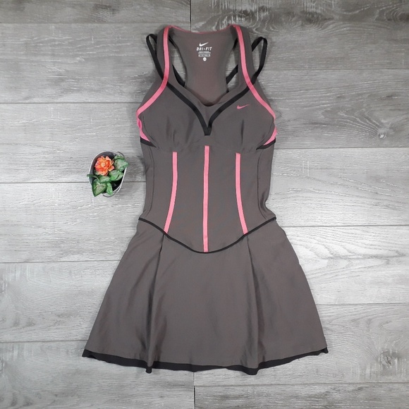 nike court athlete dress